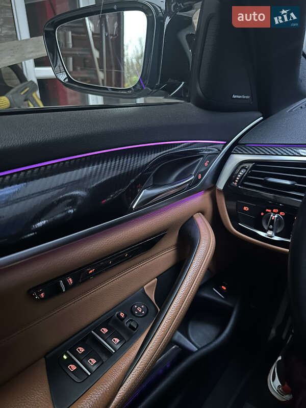 Седан BMW 5 Series 2017 в Киеве