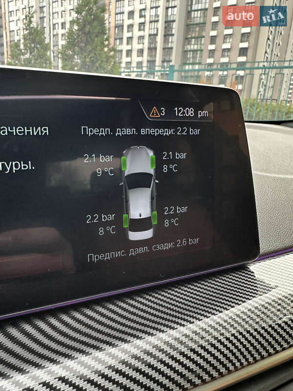 Седан BMW 5 Series 2017 в Киеве