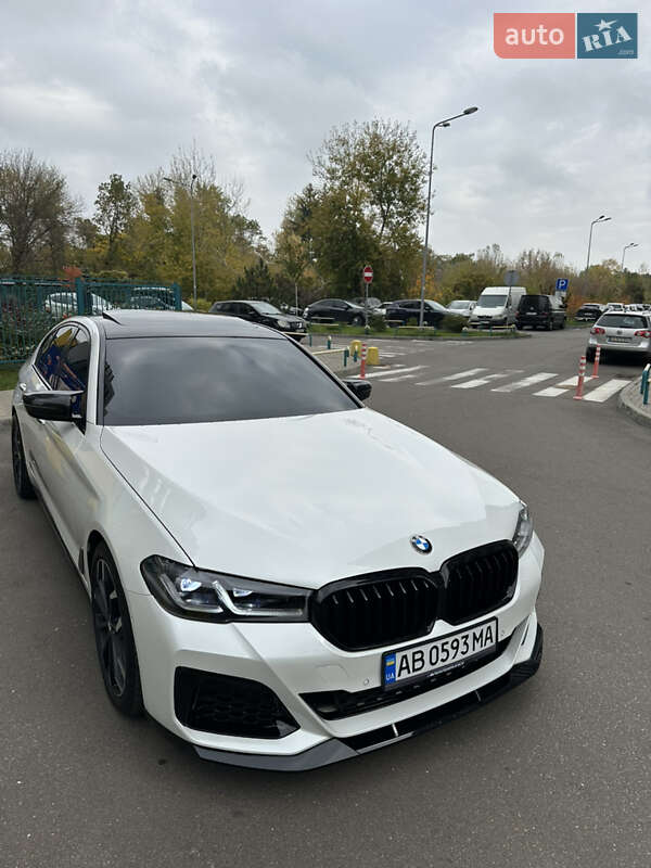 Седан BMW 5 Series 2017 в Киеве
