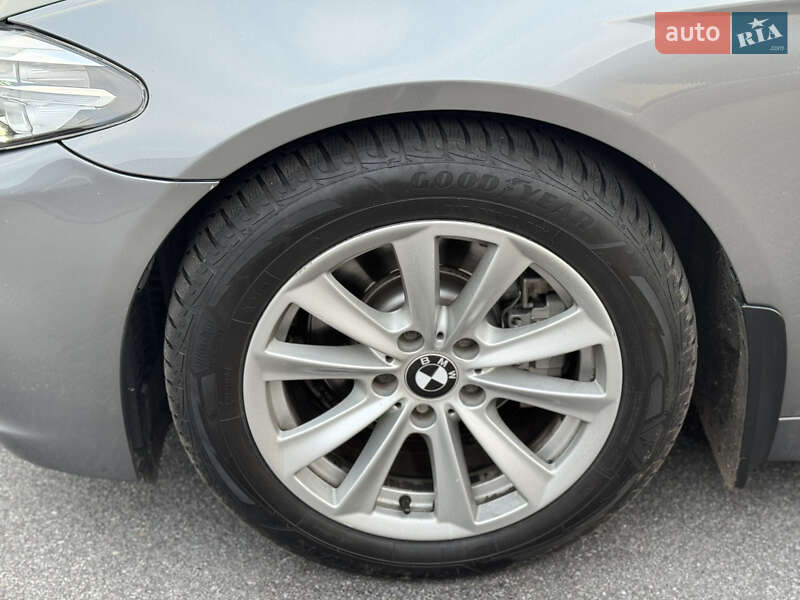 Седан BMW 5 Series 2015 в Виннице