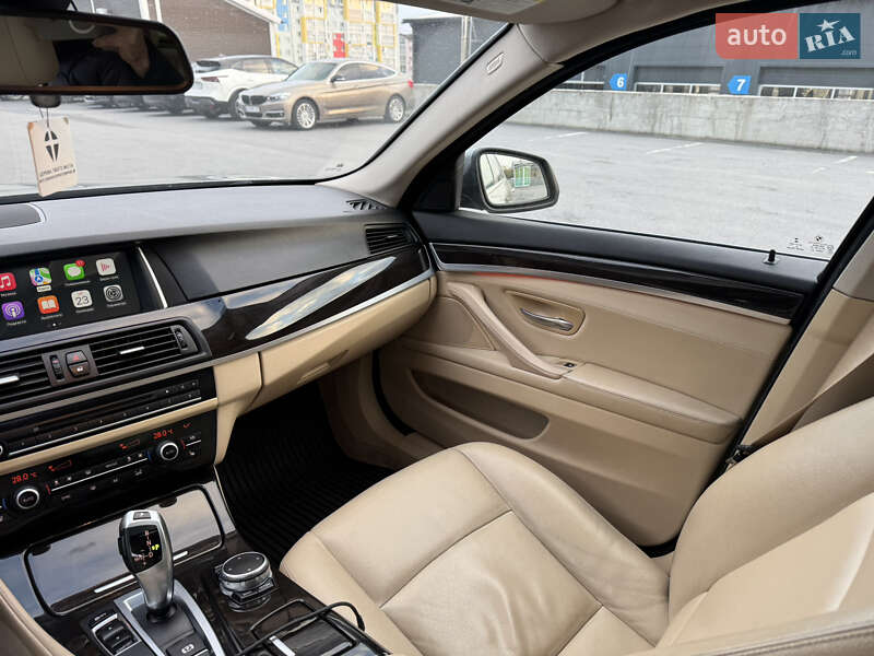 Седан BMW 5 Series 2015 в Виннице