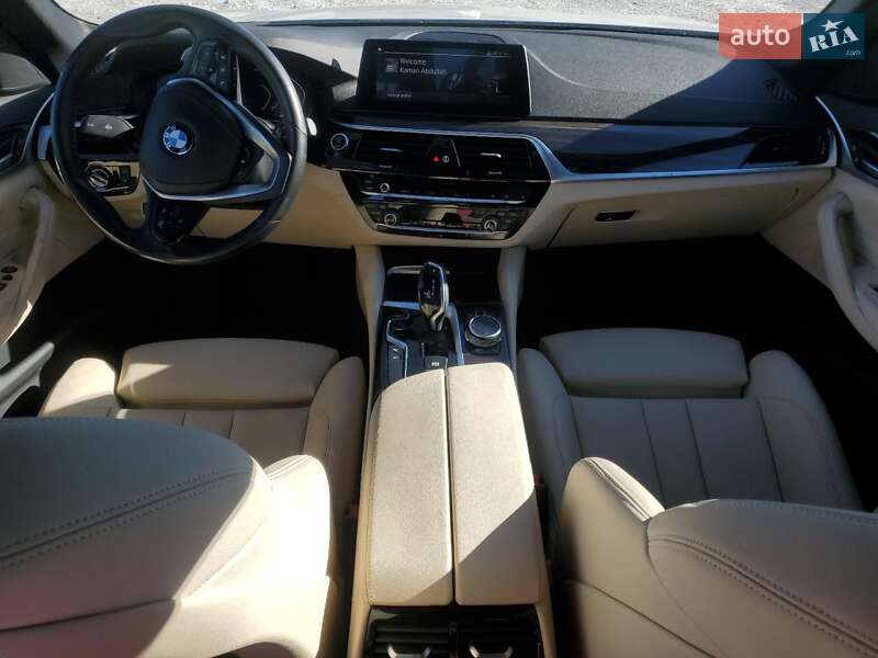 Седан BMW 5 Series 2019 в Львові
