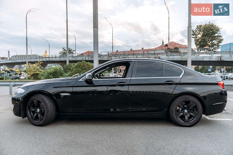 Седан BMW 5 Series 2010 в Киеве