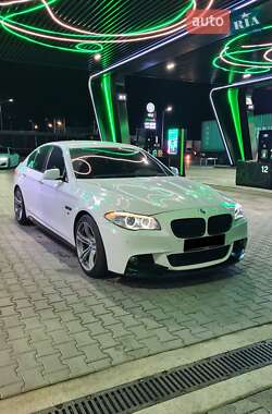 Седан BMW 5 Series 2011 в Львове