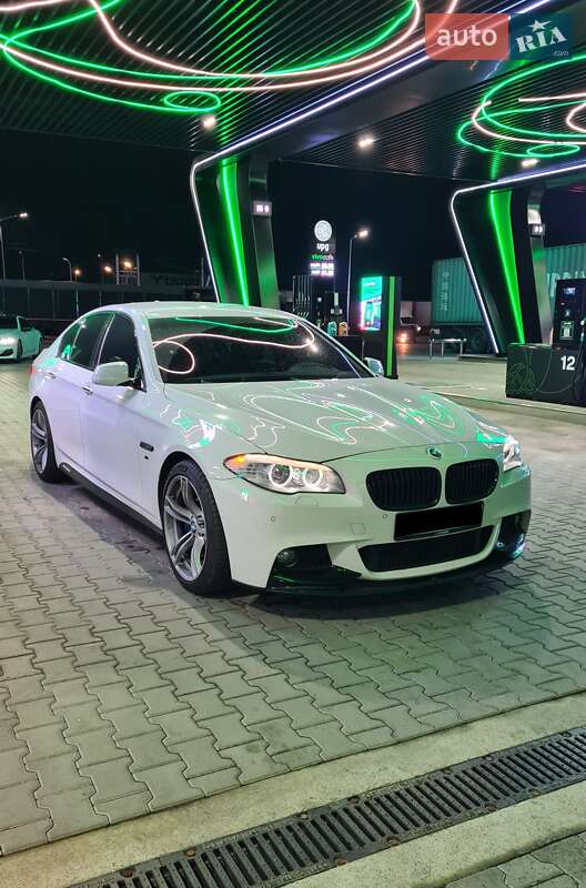 BMW 5 Series 2011 BMW 5 Series 2011