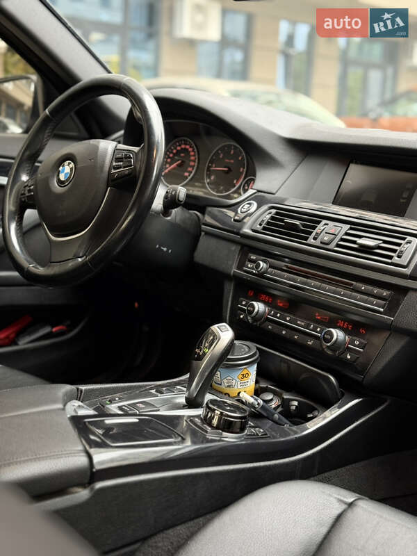 Седан BMW 5 Series 2012 в Києві фото 7 Седан BMW 5 Series 2012 в Києві