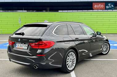 Универсал BMW 5 Series 2017 в 