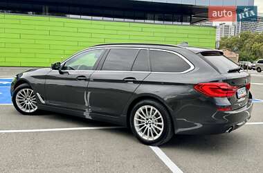 Универсал BMW 5 Series 2017 в 