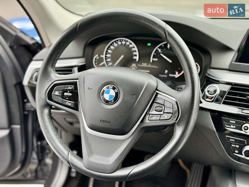 Універсал BMW 5 Series 2017 в Києві фото 54 Універсал BMW 5 Series 2017 в Києві