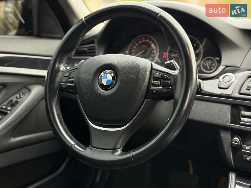 Седан BMW 5 Series 2016 в Киеве