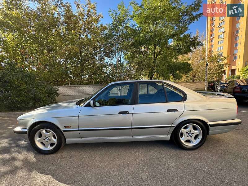 Седан BMW 5 Series 1995 в Киеве фото Седан BMW 5 Series 1995 в Киеве