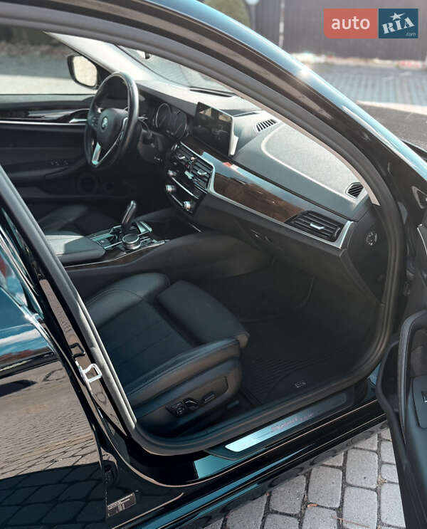 Седан BMW 5 Series 2017 в Львове фото 10 Седан BMW 5 Series 2017 в Львове