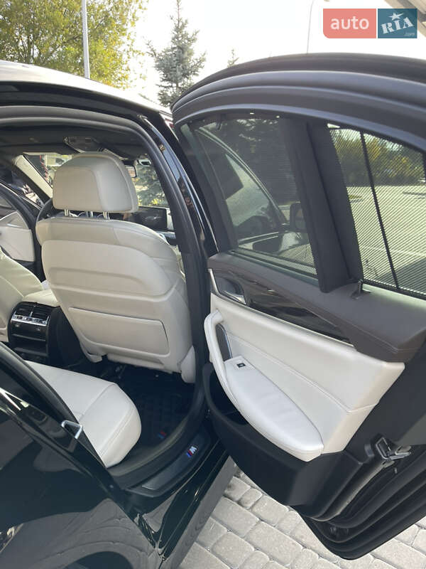 Седан BMW 5 Series 2018 в Днепре