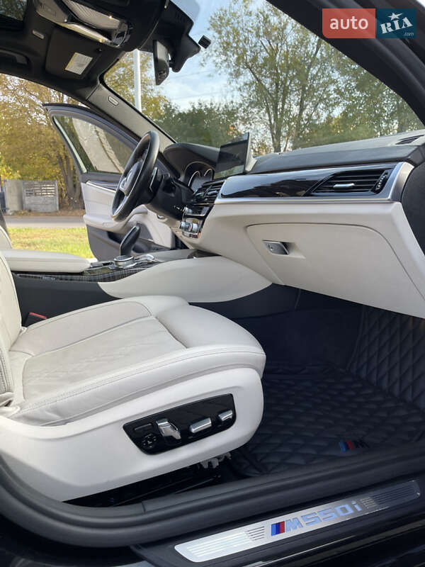 Седан BMW 5 Series 2018 в Днепре