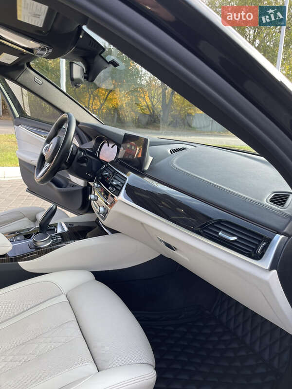Седан BMW 5 Series 2018 в Днепре