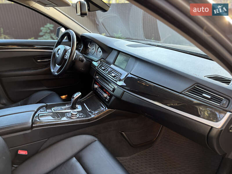 Седан BMW 5 Series 2011 в Киеве фото 23 Седан BMW 5 Series 2011 в Киеве