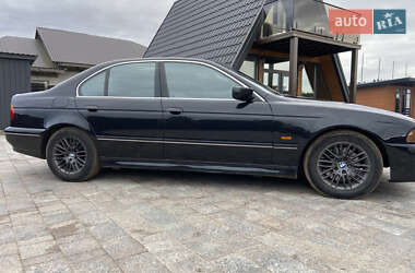 Седан BMW 5 Series 2002 в  фото 9 Седан BMW 5 Series 2002 в