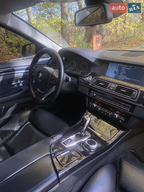 Седан BMW 5 Series 2010 в Корце фото 11 Седан BMW 5 Series 2010 в Корце