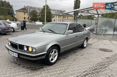 Седан BMW 5 Series 1988 в Житомире