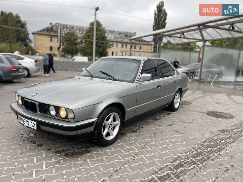 BMW 5 Series 1988 BMW 5 Series 1988