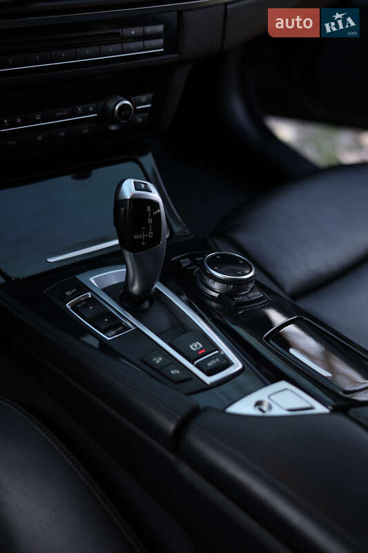 Седан BMW 5 Series 2014 в Дніпрі