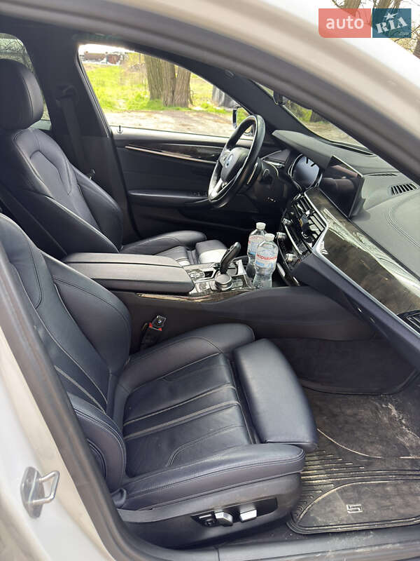 Седан BMW 5 Series 2017 в Киеве фото 7 Седан BMW 5 Series 2017 в Киеве