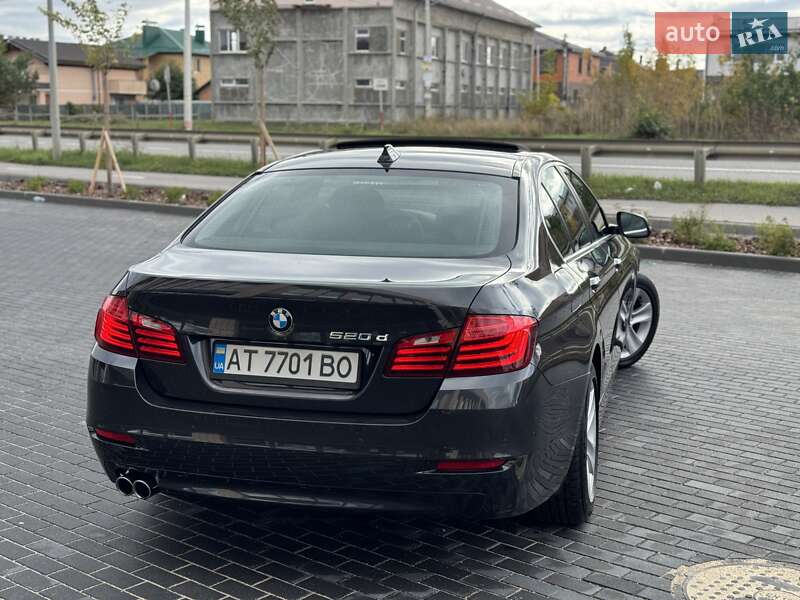 Седан BMW 5 Series 2014 в Виннице