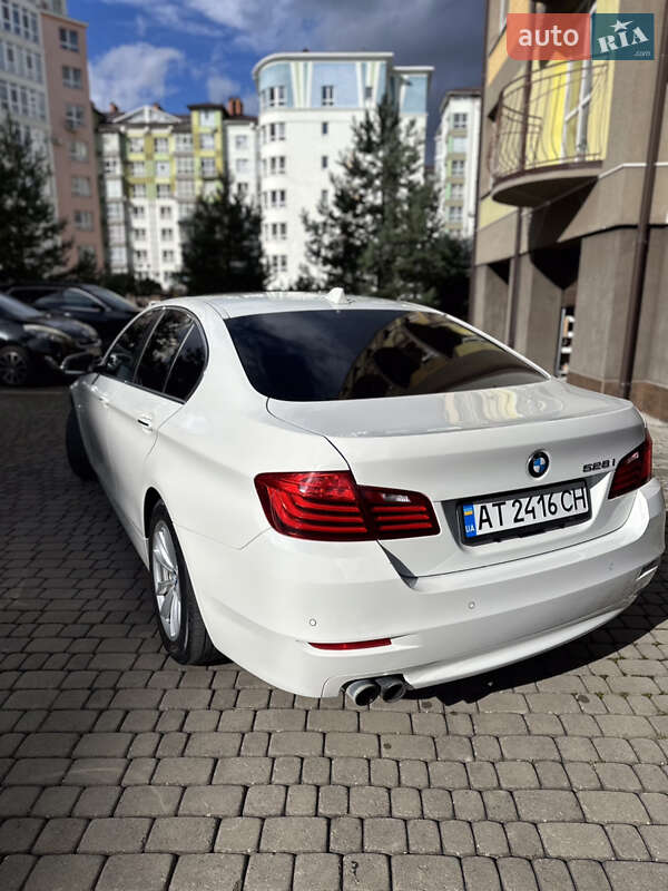 Седан BMW 5 Series 2016 в Івано-Франківську
