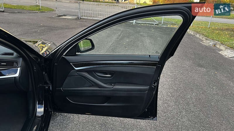 Седан BMW 5 Series 2015 в Ковелі