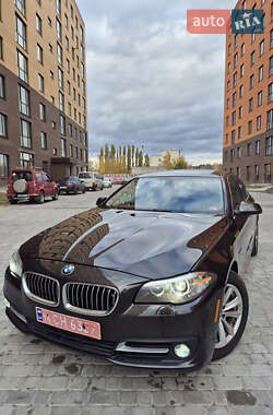 Седан BMW 5 Series 2015 в Остроге Седан BMW 5 Series 2015 в Остроге