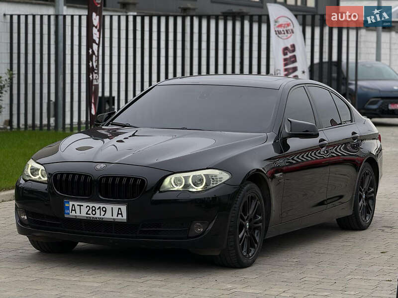 Седан BMW 5 Series 2011 в Ужгороде