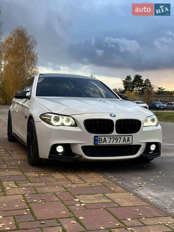 Седан BMW 5 Series 2014 в Кропивницком