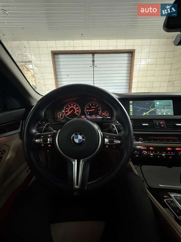 Седан BMW 5 Series 2012 в Жовкве