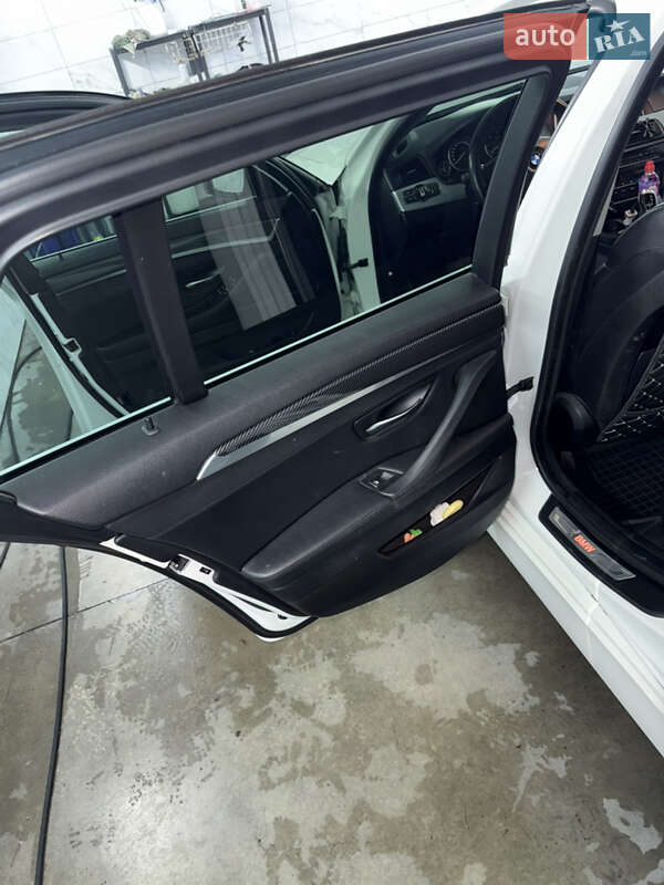 Універсал BMW 5 Series 2014 в Чернівцях фото 17 Універсал BMW 5 Series 2014 в Чернівцях