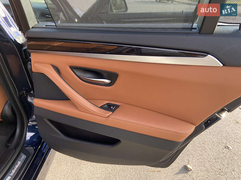 Седан BMW 5 Series 2014 в Чернигове