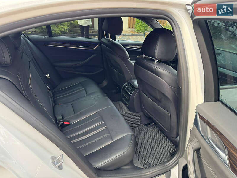 Седан BMW 5 Series 2018 в Буче фото 10 Седан BMW 5 Series 2018 в Буче