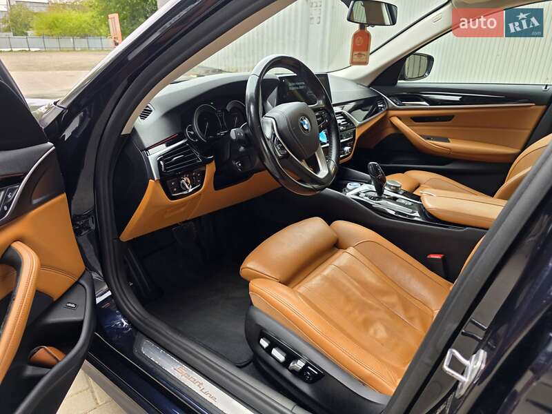 Седан BMW 5 Series 2017 в Черновцах