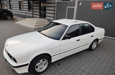 Седан BMW 5 Series 1991 в Івано-Франківську