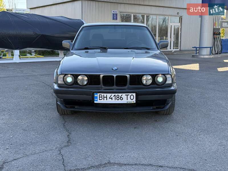 Седан BMW 5 Series 1990 в Николаеве фото 2 Седан BMW 5 Series 1990 в Николаеве