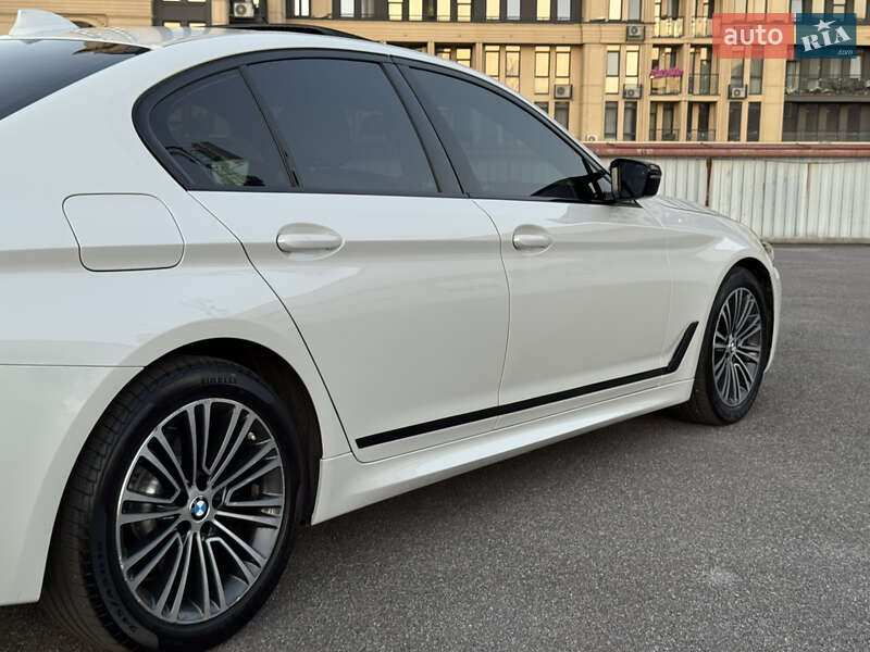 Седан BMW 5 Series 2018 в Виннице