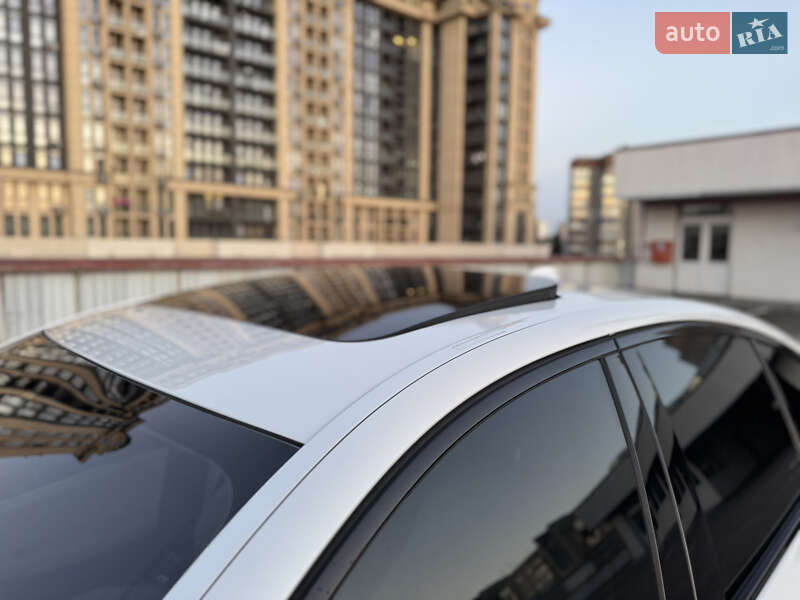 Седан BMW 5 Series 2018 в Виннице