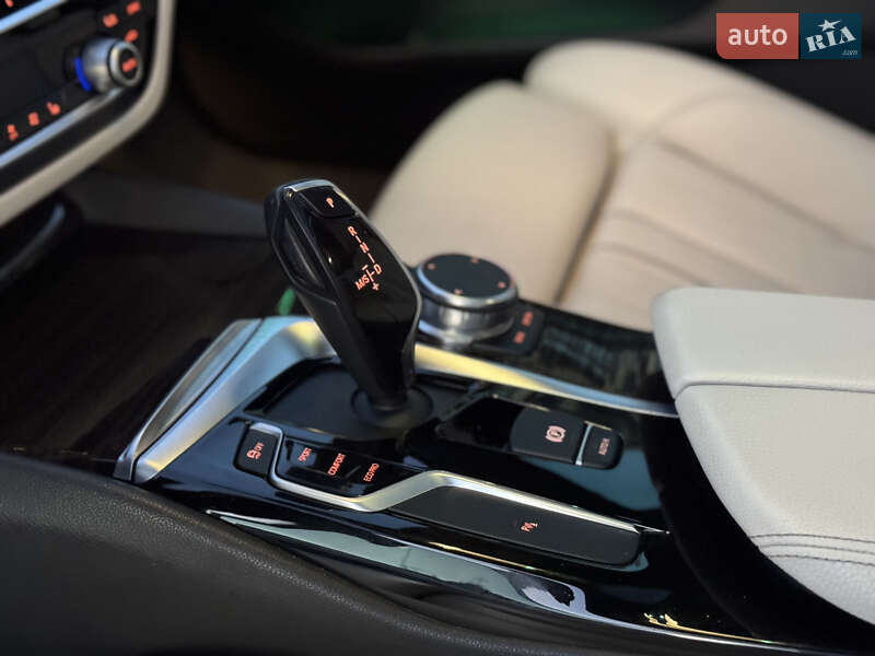 Седан BMW 5 Series 2018 в Виннице