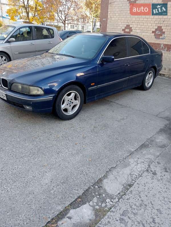 BMW 5 Series 1998 BMW 5 Series 1998
