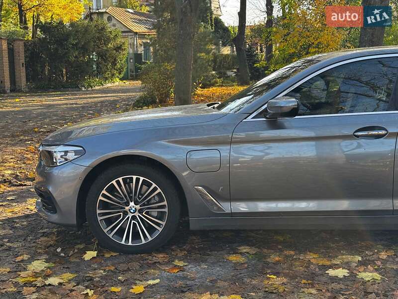 Седан BMW 5 Series 2018 в Киеве фото 11 Седан BMW 5 Series 2018 в Киеве