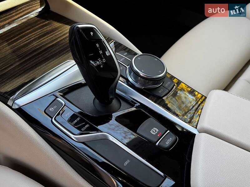 Седан BMW 5 Series 2018 в Киеве фото 21 Седан BMW 5 Series 2018 в Киеве