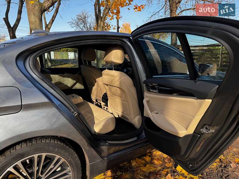 Седан BMW 5 Series 2018 в Киеве фото 31 Седан BMW 5 Series 2018 в Киеве