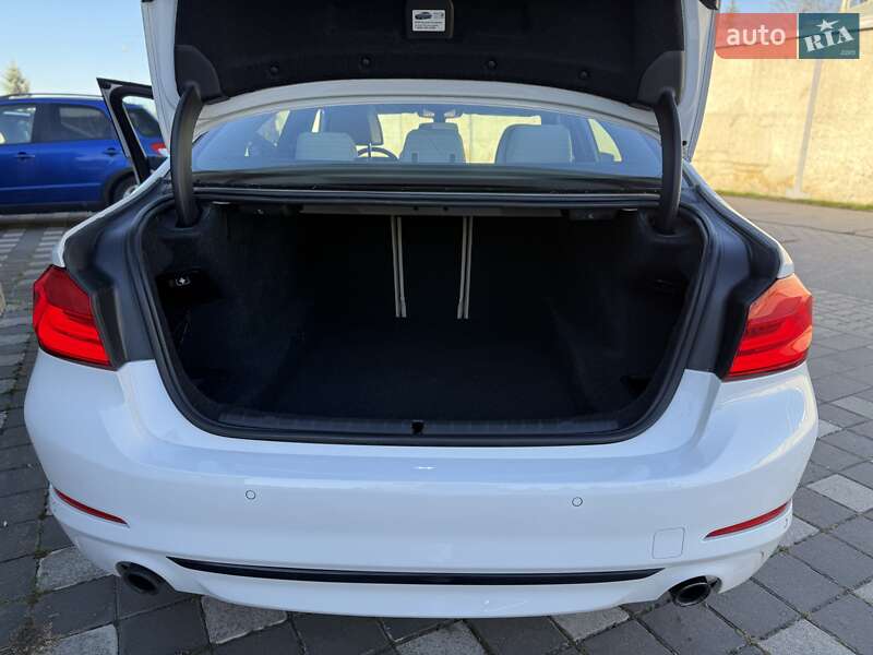Седан BMW 5 Series 2017 в Стрые фото 29 Седан BMW 5 Series 2017 в Стрые