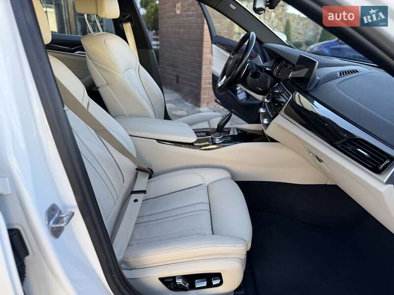 Седан BMW 5 Series 2017 в Стрые фото 34 Седан BMW 5 Series 2017 в Стрые