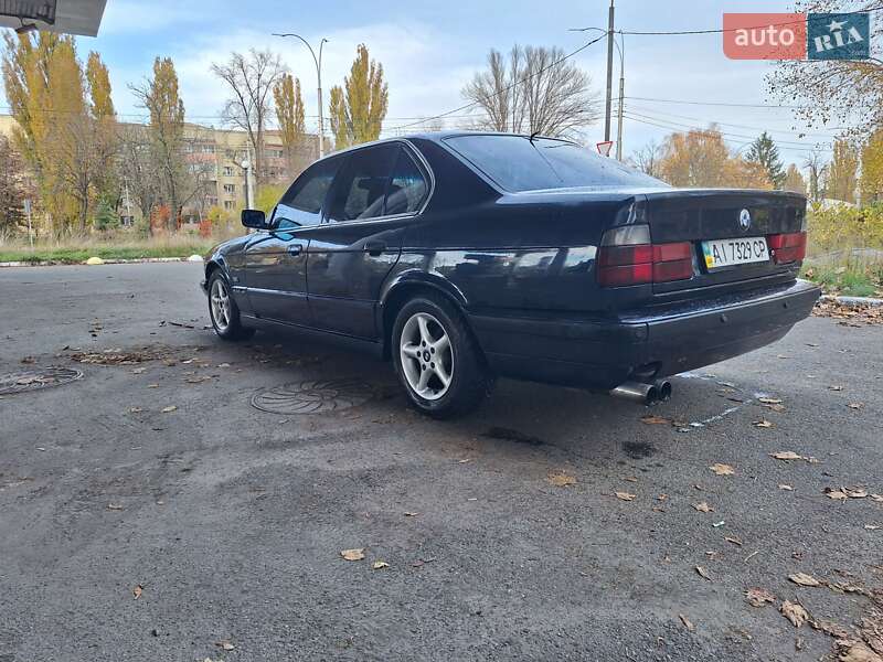 Седан BMW 5 Series 1995 в Киеве