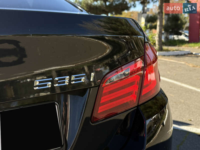 Седан BMW 5 Series 2011 в Одессе